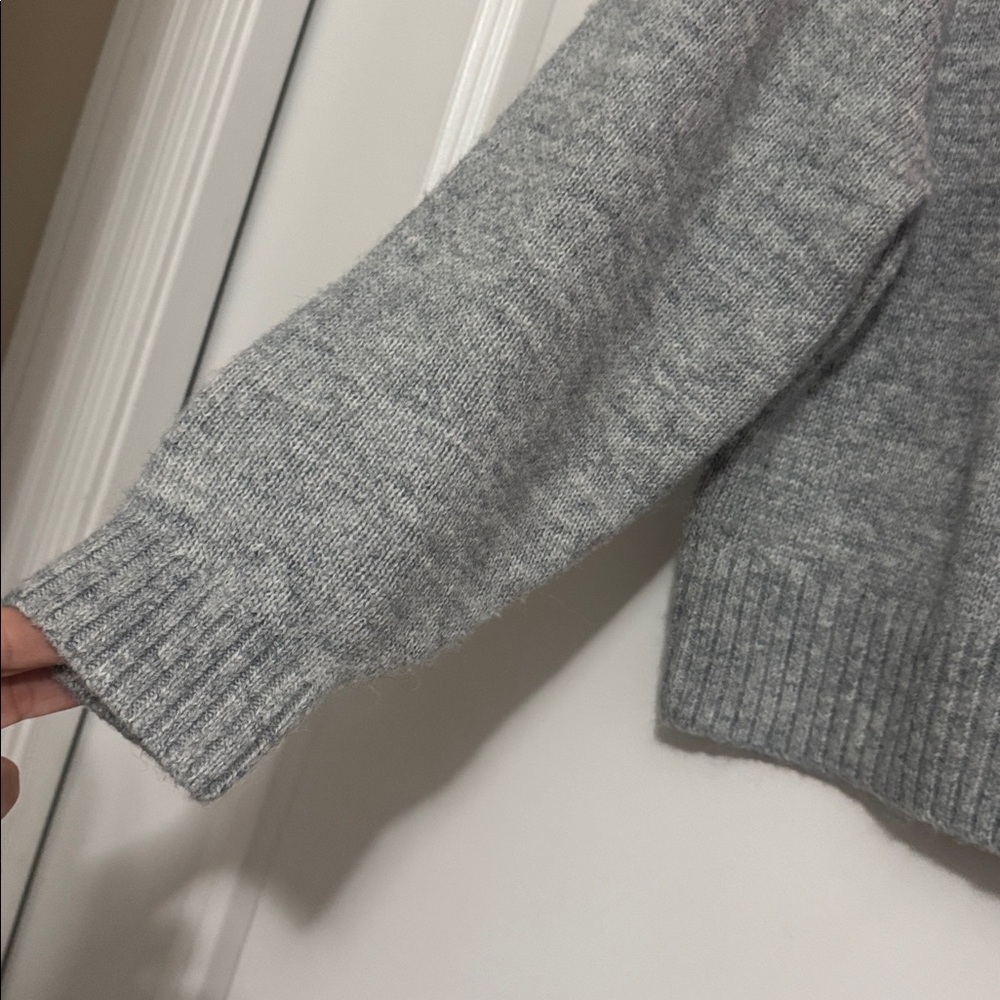 Old Navy Gray Sweater with Pink Heart - Picture 5 of 7